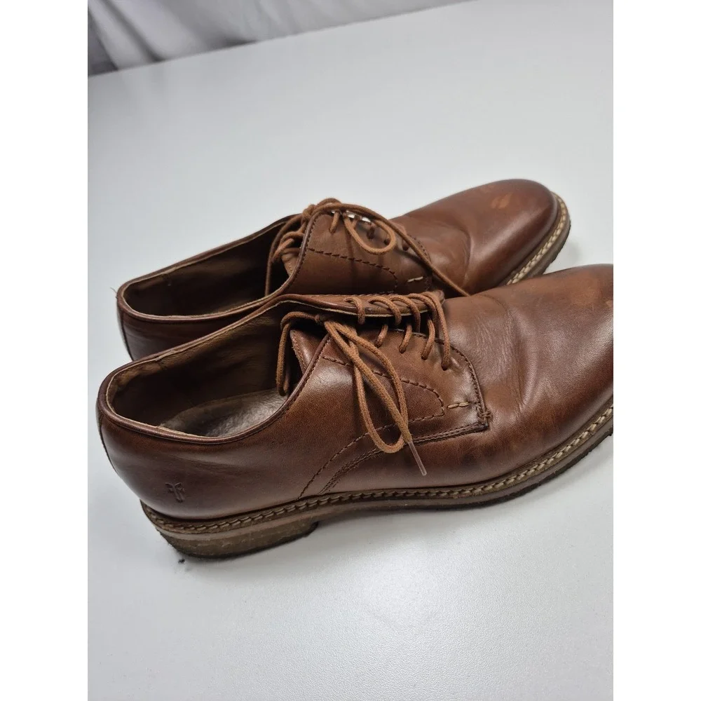 Frye mens size